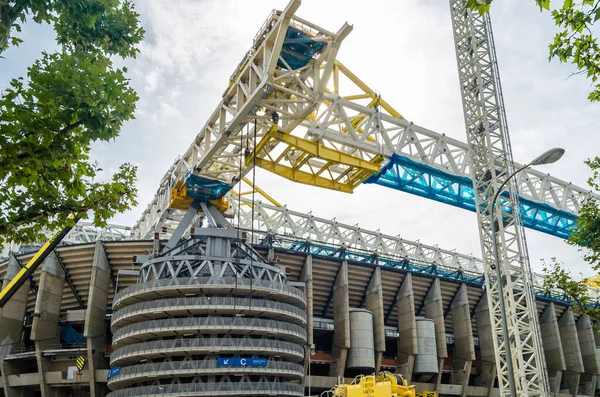 Madrid Spain September 2021 Cranes Renovation Works Santiago Bernabeu Stadium — Stock Photo, Image
