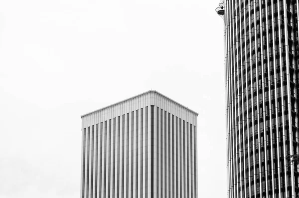 马德里 2021年9月13日 西班牙马德里Azca金融区摩天大楼欧罗巴塔和毕加索塔的细节 — 图库照片