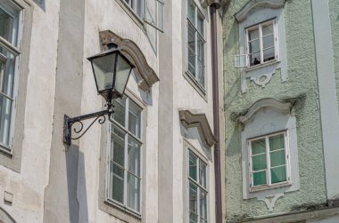 Mimari detay, Yukarı Avusturya, Avusturya 'daki eski Linz kasabasında cephe
