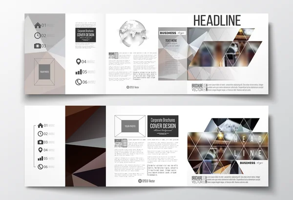 Set van Tri-Fold brochures, vierkante ontwerpsjablonen. Kleurrijke veelhoekige achtergrond, wazig beeld, nacht stad landschap, moderne driehoekige vector textuur — Stockvector