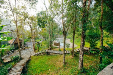 Pong-dueat 17 Aralık 2015: 