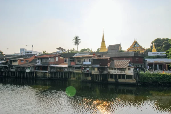 Ver Chanthaburi 24 marzo 2016: "Classic Thai Town Waterfront" Chanthaburi Tailandia — Foto de Stock