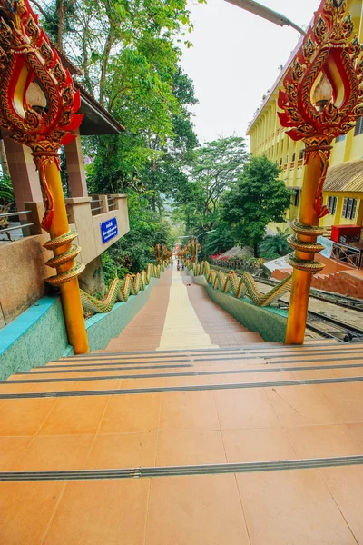 Wat khaosukim 25 marca 2016: "Tajski Temple" Chanthaburi, Tajlandia — Zdjęcie stockowe