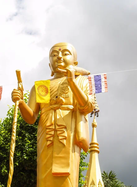 Standbeelden tempel Thailand — Stockfoto