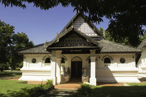 Thailändischer Tempel — Stockfoto