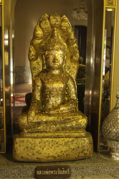 Tailandia Templo y estatuas — Foto de Stock