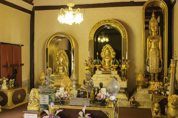 タイの寺と仏像 — ストック写真