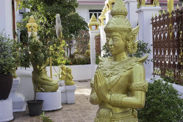 Tayland tapınak ve heykeller — Stok fotoğraf