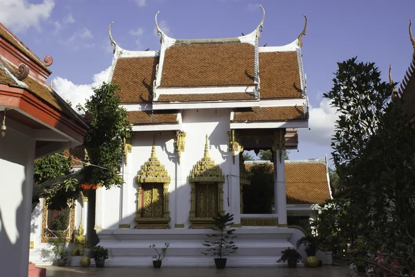 Tayland tapınak ve heykeller