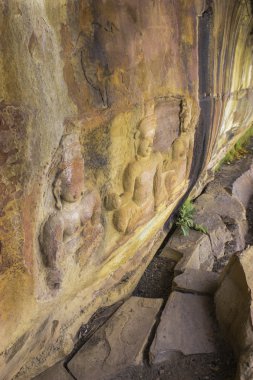 Kez Pha Mo ben Daeng Sisaket, Tayland