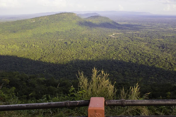 Zobrazení Pha Mo jsem Daeng Sisaket, Thajsko — Stock fotografie