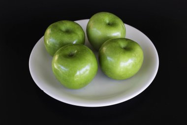 Yeşil elma