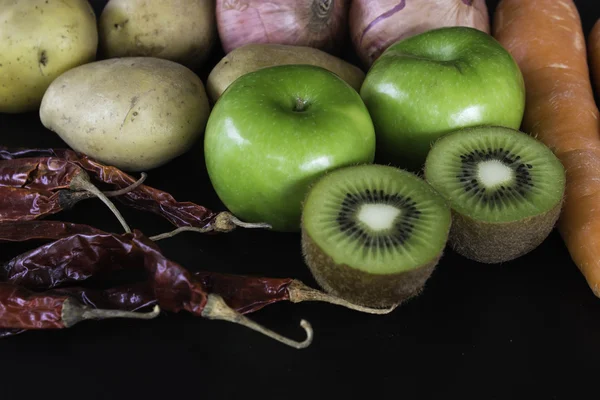 Frutas y hortalizas — Foto de Stock