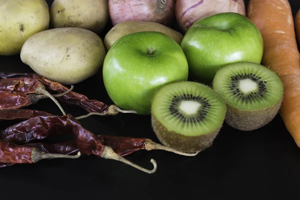 Frutas y hortalizas — Foto de Stock