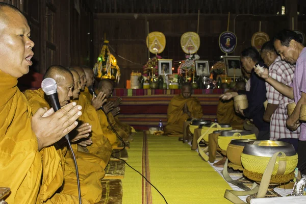 Religious ceremonies and ordination of men to a monk of Thailand Isaan — Stock Photo, Image