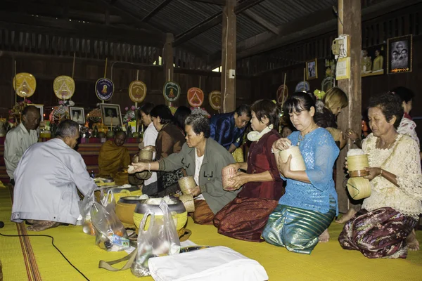 थायलंड इमानच्या भिक्षुला धार्मिक समारंभ आणि पुरुषांचे नियम — स्टॉक फोटो, इमेज