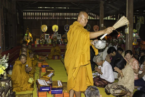 Religious ceremonies and ordination of men to a monk of Thailand Isaan — Stock Photo, Image