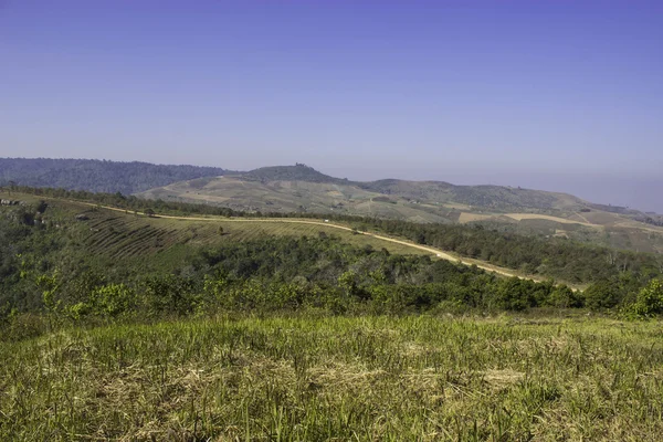 Vistas de las montañas y caminos de montaña . — Foto de Stock