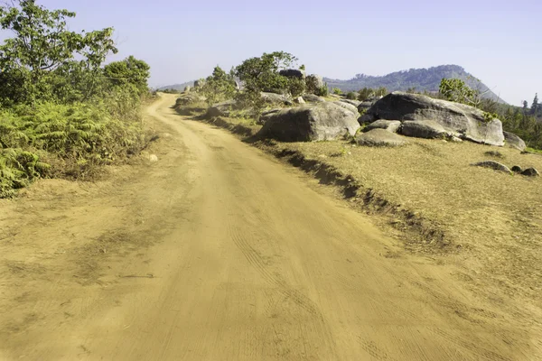 Vistas das montanhas e estradas de montanha . — Fotografia de Stock