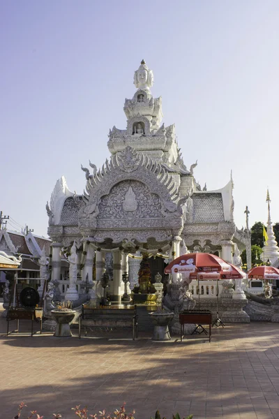 Plaatsen van aanbidding en tempel kunst van Thailand. — Stockfoto