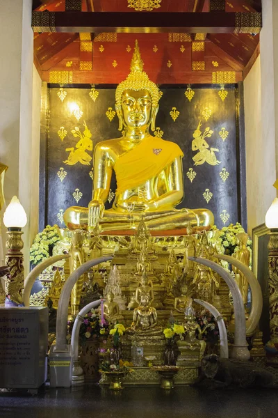 Luoghi di culto e arte tempio della Thailandia . — Foto Stock