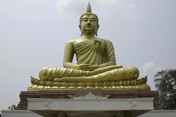 Wat Phrayai，泰国 2015 年 3 月 19 日:"艺术与佛教佛像"。Ubonratchathani，泰国. — 图库照片