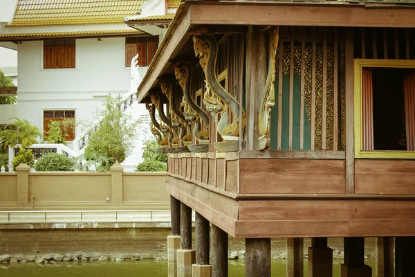 Lugares de culto y arte del templo de Tailandia Yasothon, Tailandia —  Fotos de Stock