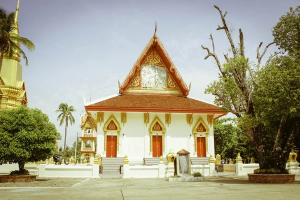 Yasothon, Thaiföld Thaiföld istentisztelet és a templom művészeti nevezetességei — Stock Fotó