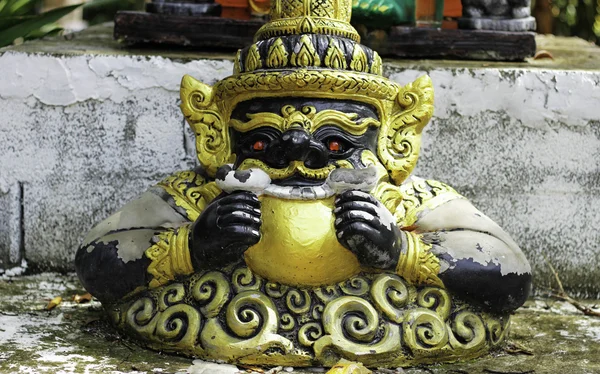 Wat Phupalansung 6 luglio 2015: "Luoghi di culto e arte templare della Thailandia" Ubonratchathani, Thailandia — Foto Stock