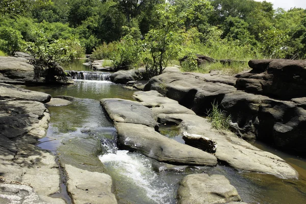 Kaeng Lam Duan waterfall  Ubon July 6 2015:"Kaeng Lam Duan waterfall" Ubonratchathani,Thailand — Stock Photo, Image