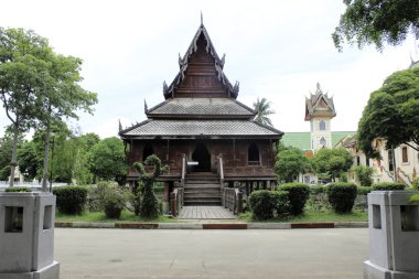 Wat Thung Srimuang Ağustos 2 2015: