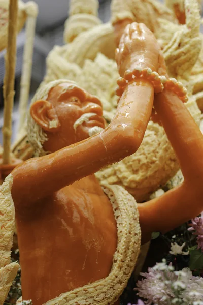 Festival de las Velas UBON RATCHATHANI, TAILANDIA - 2 de agosto: "Las Velas están talladas en cera, forma de arte tailandés de cera (Ubon Candle Festival 2015) el 2 de agosto de 2015, UbonRatchathani, Tailandia — Foto de Stock