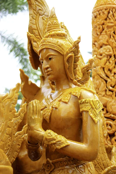 Kaars Festival Ubon Ratchathani, Thailand-2 augustus: "de kaarsen zijn uitgehouwen uit wax, Thaise kunstvorm van wax (Ubon Candle Festival 2015) op augustus 2, 2015, Ubonratchathani, Thailand — Stockfoto