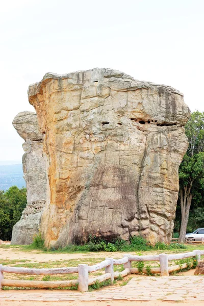 Mor Hin Khao 17 de agosto de 2015: "Stone Henge Of Thailand" Chaiyaphum Tailandia — Foto de Stock