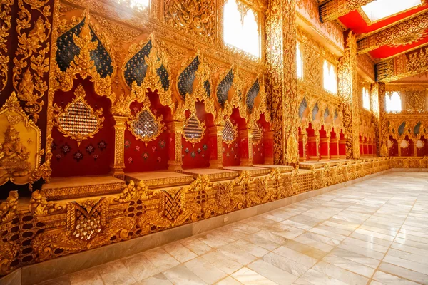 Watpanamtip 2015 年 10 月 16 日:「建築"Roi Et タイとタイ寺アート — ストック写真