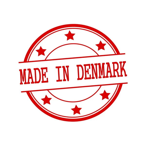 Hecho en Dinamarca texto de sello rojo en círculo rojo sobre un fondo blanco y estrella —  Fotos de Stock