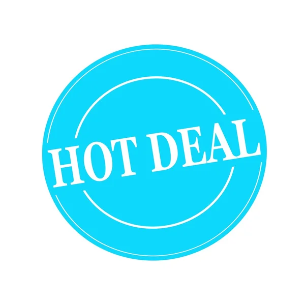 Hot deal texto de sello blanco en círculo sobre fondo azul — Foto de Stock