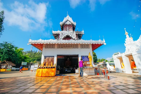 Wat-phrathatdoikongmu 16 de diciembre de 2015: "Tailandia arte del templo" maehongsonTailandia — Foto de Stock