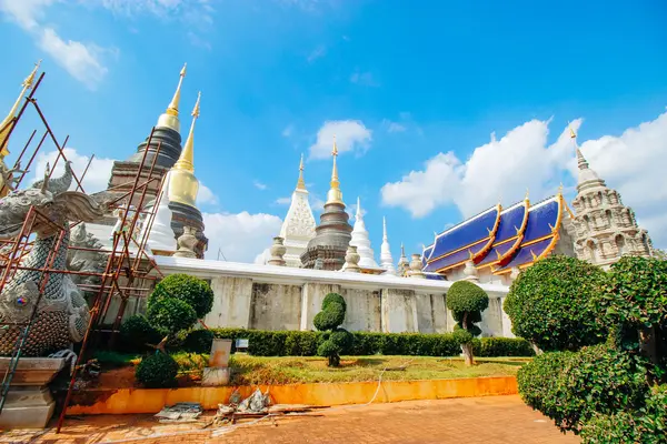 Wat-Banden 17 diciembre 2015: "Tailandia arte templo" Chiang Mai Tailandia — Foto de Stock