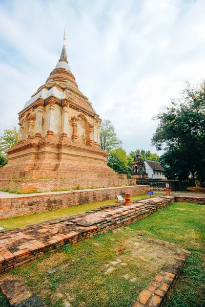 Wad-jedyoud 18 December 2015: "Thailand tempel konst" Chiang Mai Thailand — Stockfoto