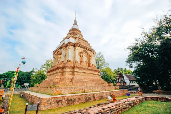Wad-jedyoud 2015. December 18.: "Thaiföld templom art" Chiang Mai Thaiföld — Stock Fotó