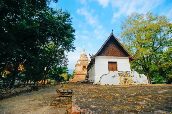 Wad-jedyoud 18 December 2015: "Thailand tempel konst" Chiang Mai Thailand — Stockfoto