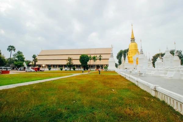 WAT-suandok 19 Aralık 2015: "Tayland tapınak sanat" Chiang Mai Tayland — Stok fotoğraf