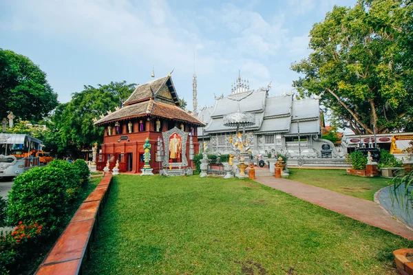 Wat-srisuphan 2015. December 19.: "Thaiföld templom art" Chiang Mai Thaiföld — Stock Fotó
