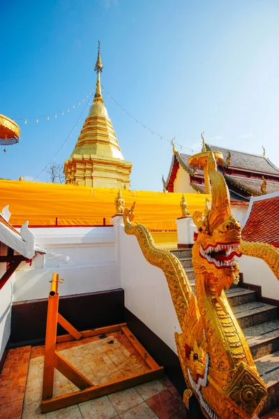 Wad-prathat-doi-kum 19 Декабря 2015 "Thailand temple art" Chiang Mai Thailand — стоковое фото
