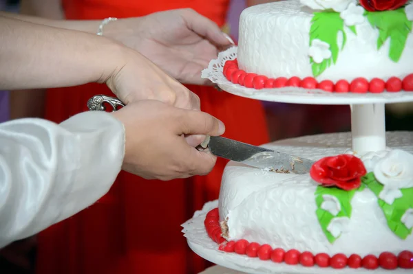결혼 웨딩 케이크 컷. — 스톡 사진