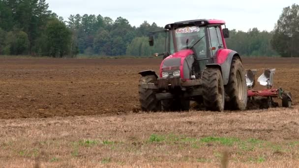 Plowing Land Tractor Sowing Seeds Work Preparing Soil Growing Crops — Stock Video