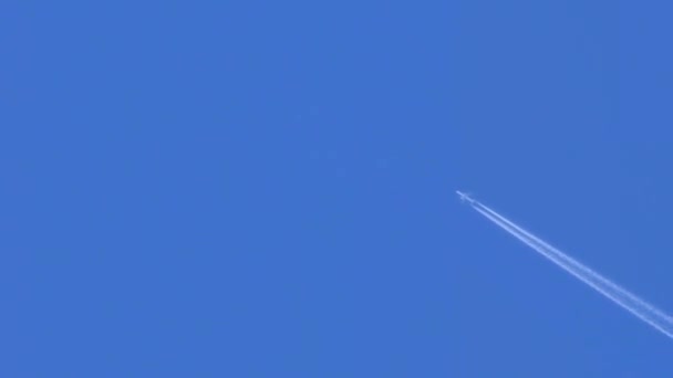 Vojenský Nadzvukový Ruský Stíhací Letoun Armádní Letadlo Modré Obloze Vysokou — Stock video