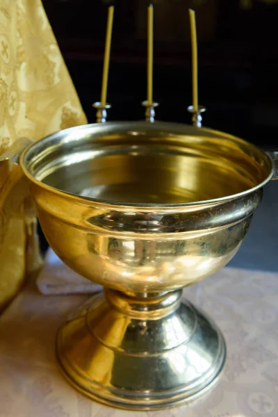 Uma Fonte Para Batismo Uma Criança Uma Igreja Cerimônia Religião — Fotografia de Stock