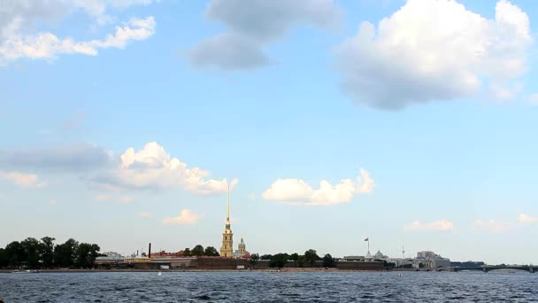 Heiliger - petersburg, petropavlovskaya festung — Stockvideo